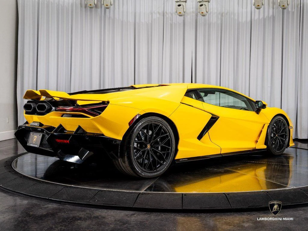 2024 Lamborghini Revuelto, 12/30