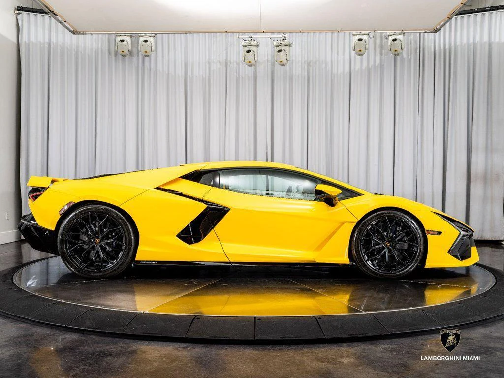 2024 Lamborghini Revuelto, 13/30