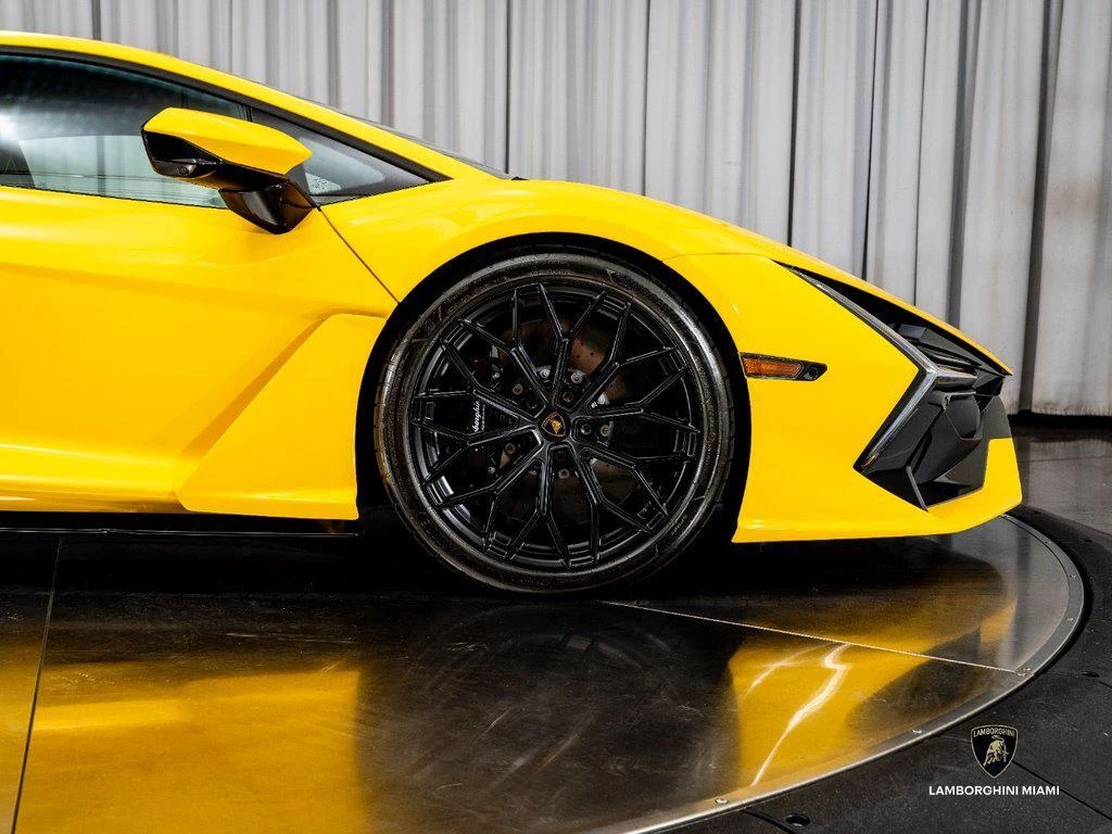 2024 Lamborghini Revuelto, 14/30