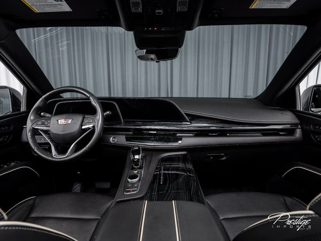2022 Cadillac Escalade Sport, 17/30