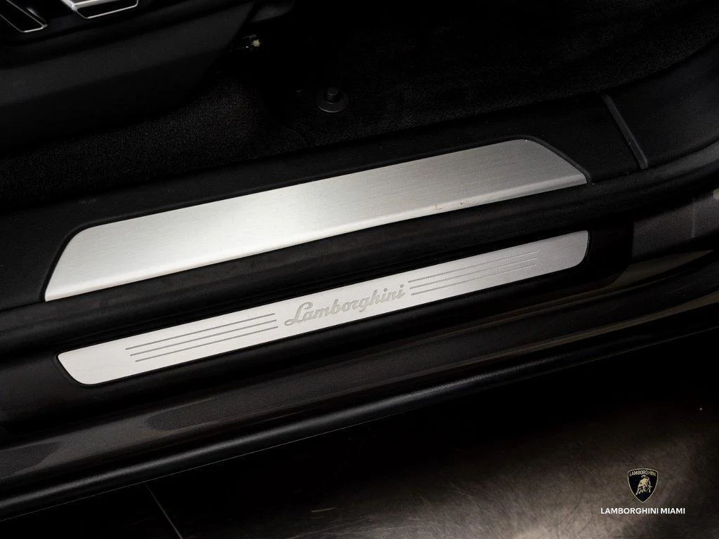 2023 Lamborghini Urus S, 19/30