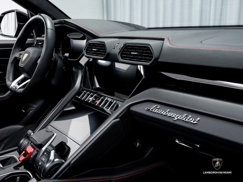 2023 Lamborghini Urus S, 23/30