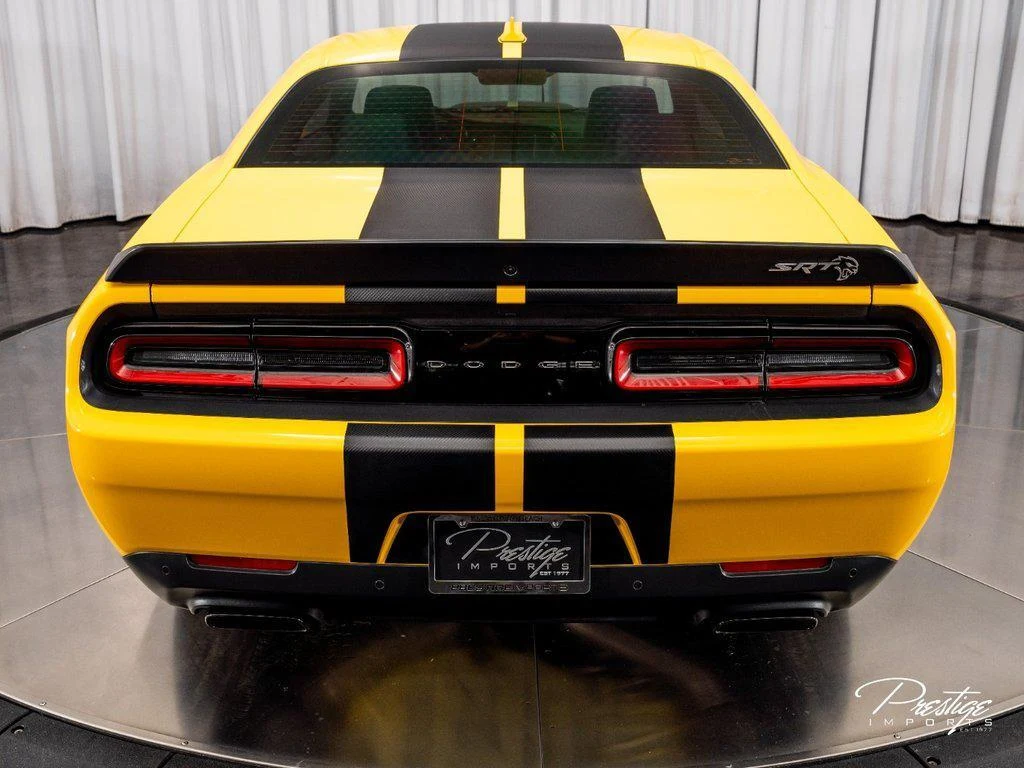 2017 Dodge Challenger SRT Hellcat, 8/30