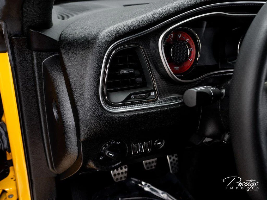 2017 Dodge Challenger SRT Hellcat, 18/30