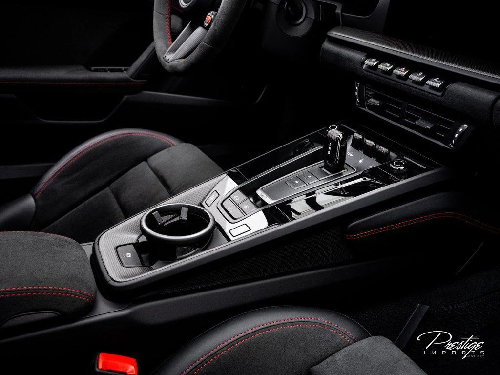 2026 Porsche 911 (992.2) Carrera 4 GTS, 27/30