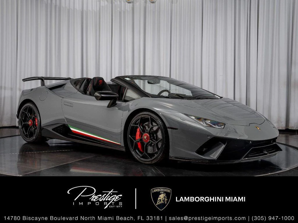 Lamborghini Huracán Performante Spyder | Lamborghini Miami