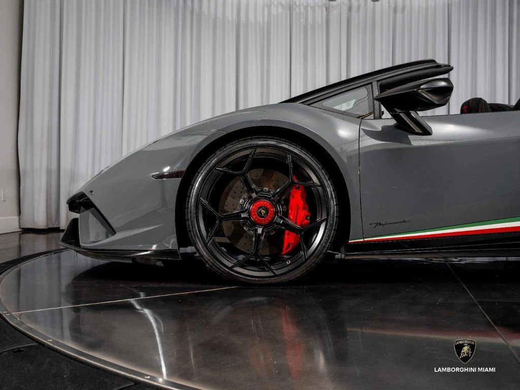 2018 Lamborghini Huracán Performante Spyder, 7/30