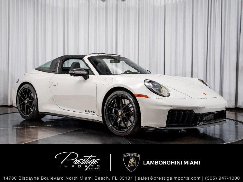 Porsche 911 (992) Targa 4 GTS | Lamborghini Miami