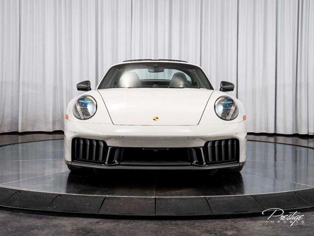 2025 Porsche 911 (992) Targa 4 GTS, 3/30