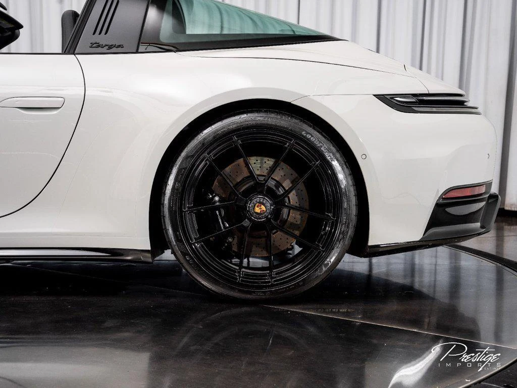 2025 Porsche 911 (992) Targa 4 GTS, 8/30