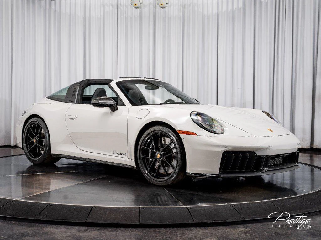 2025 Porsche 911 (992) Targa 4 GTS, 14/30