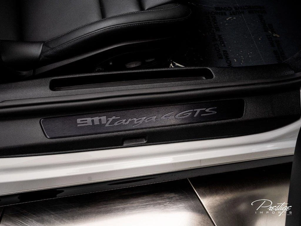2025 Porsche 911 (992) Targa 4 GTS, 23/30