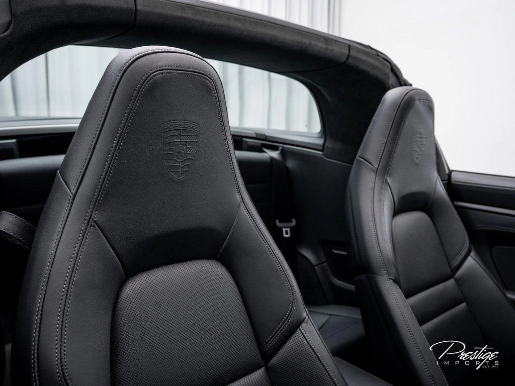 2025 Porsche 911 (992) Targa 4 GTS, 24/30