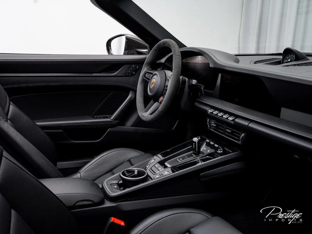 2025 Porsche 911 (992) Targa 4 GTS, 26/30