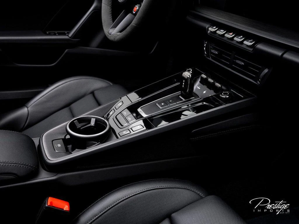 2025 Porsche 911 (992) Targa 4 GTS, 27/30
