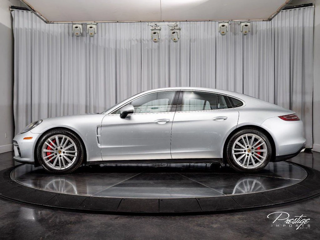 2017 Porsche Panamera Turbo, 4/30