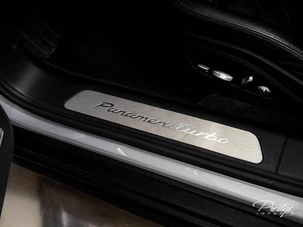 2017 Porsche Panamera Turbo, 12/30