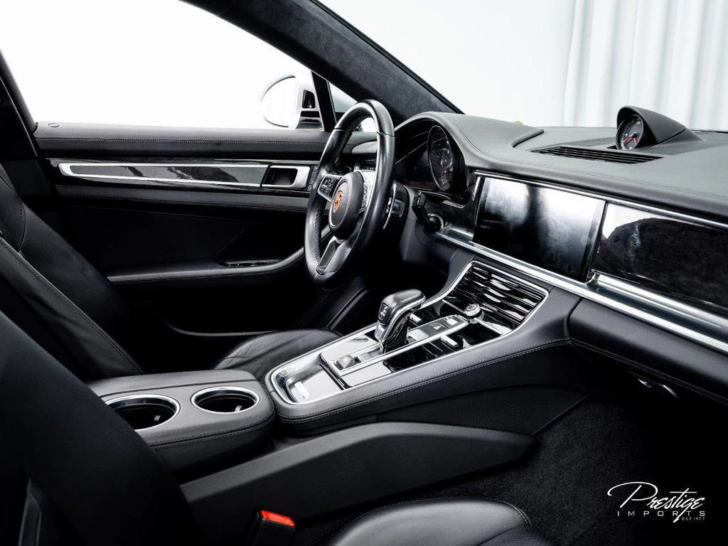 2017 Porsche Panamera Turbo, 22/30