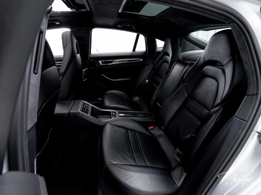 2017 Porsche Panamera Turbo, 25/30