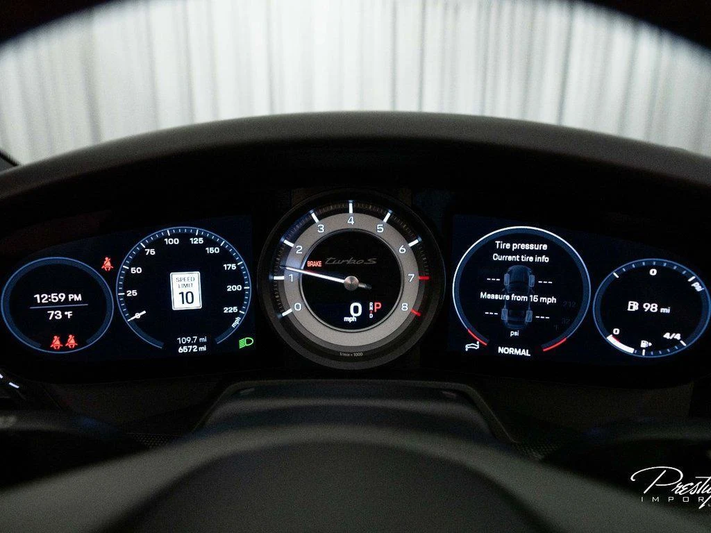 2022 Porsche 911 (992.1) Turbo S Cabriolet, 28/30