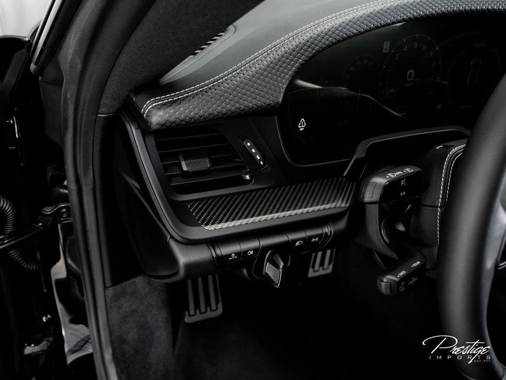2026 Porsche 911 (992.2) GT3 Touring, 18/30