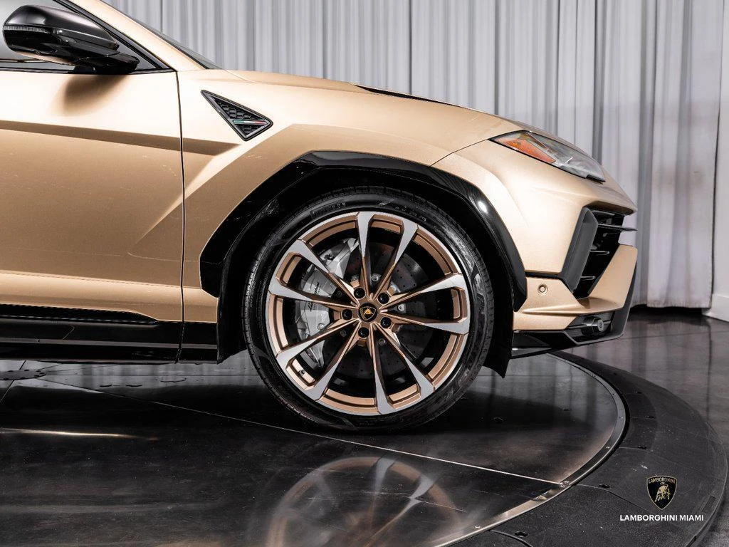 2024 Lamborghini Urus S, 10/30