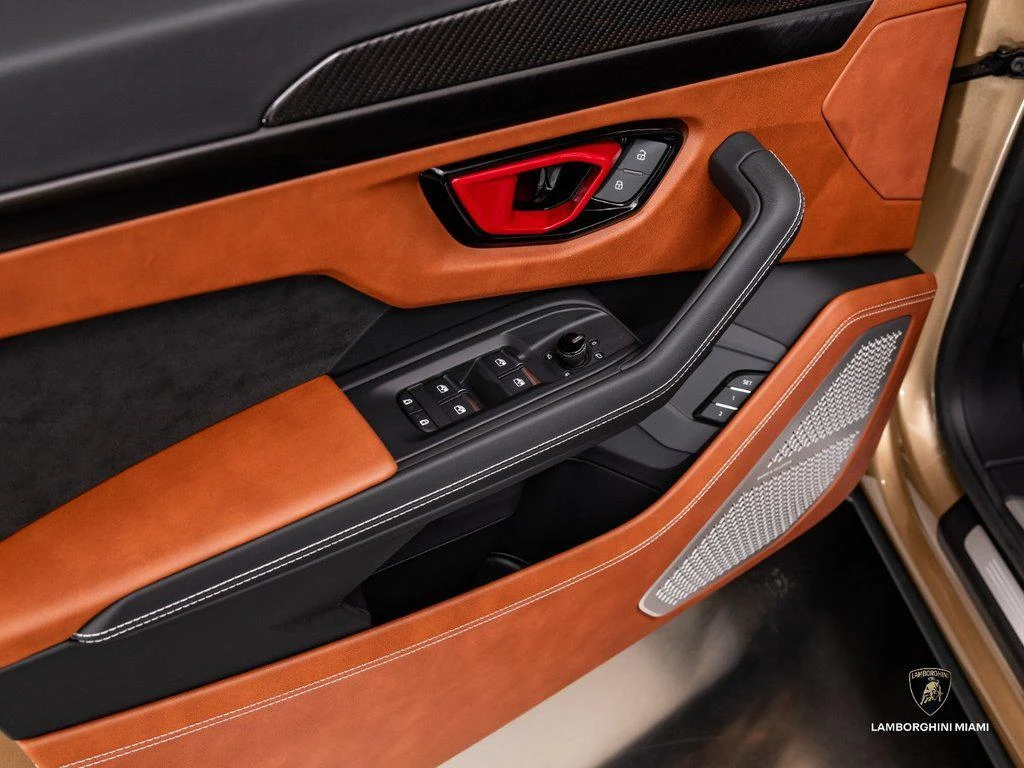 2024 Lamborghini Urus S, 12/30
