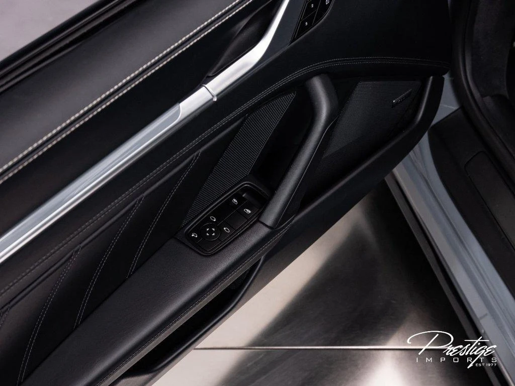 2025 Porsche 911 (992.1) Turbo S, 15/30