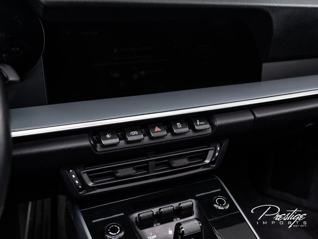 2025 Porsche 911 (992.1) Turbo S, 22/30