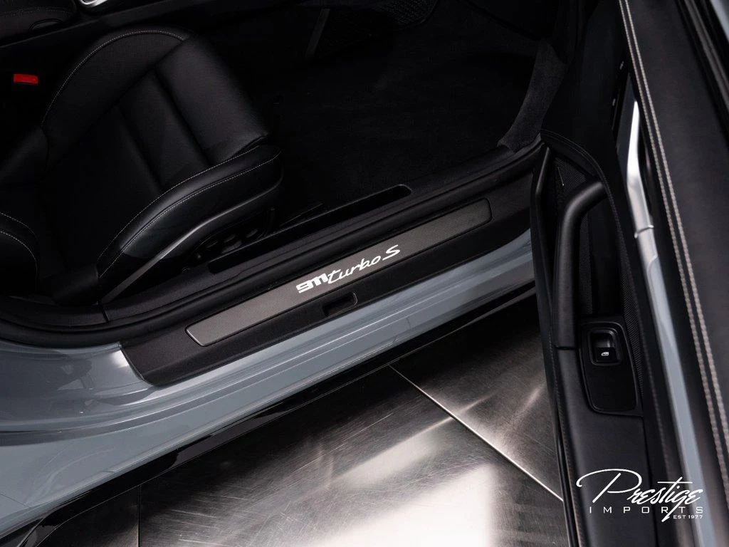 2025 Porsche 911 (992.1) Turbo S, 24/30