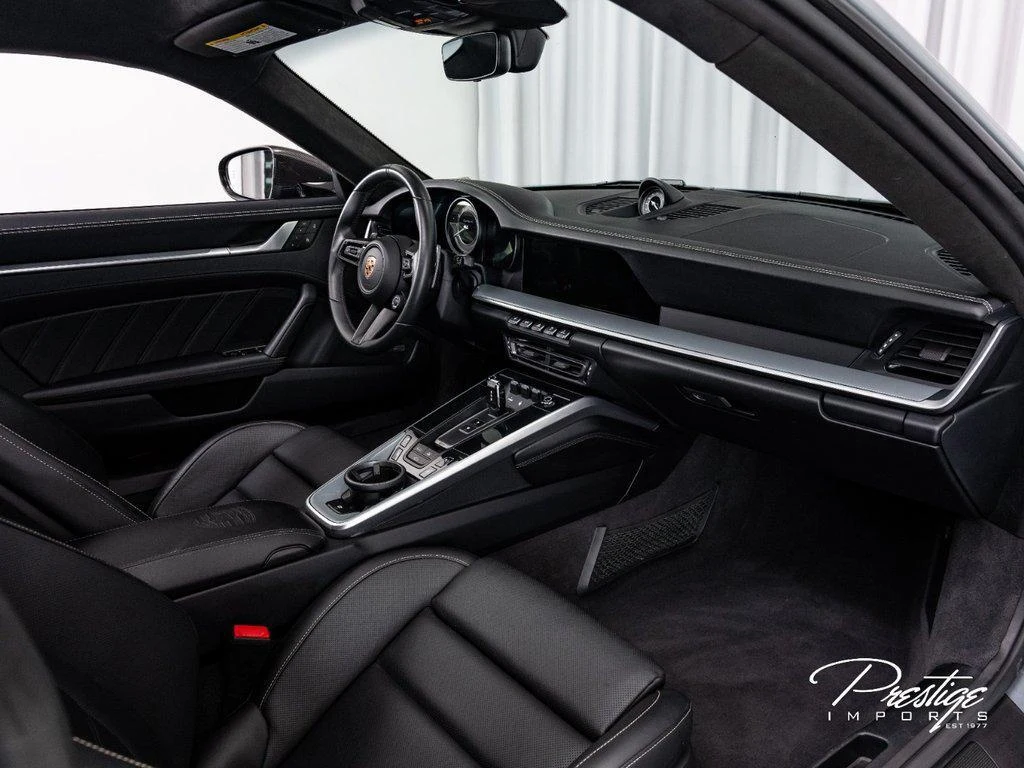 2025 Porsche 911 (992.1) Turbo S, 26/30