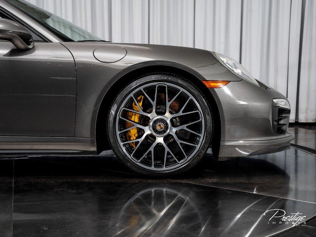 2014 Porsche 911 (991.1) Turbo S Cabriolet, 13/30