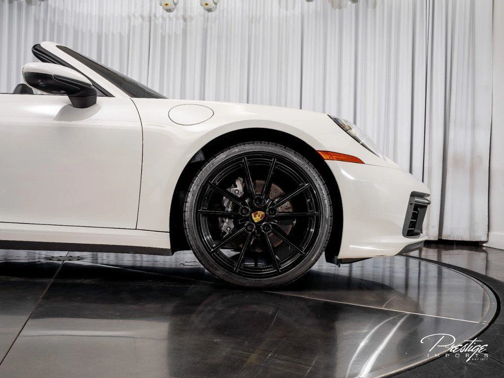 2021 Porsche 911 (992.1) Carrera 4 Cabriolet, 13/30