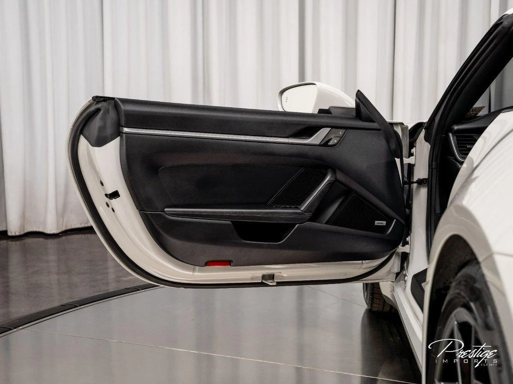 2021 Porsche 911 (992.1) Carrera 4 Cabriolet, 14/30