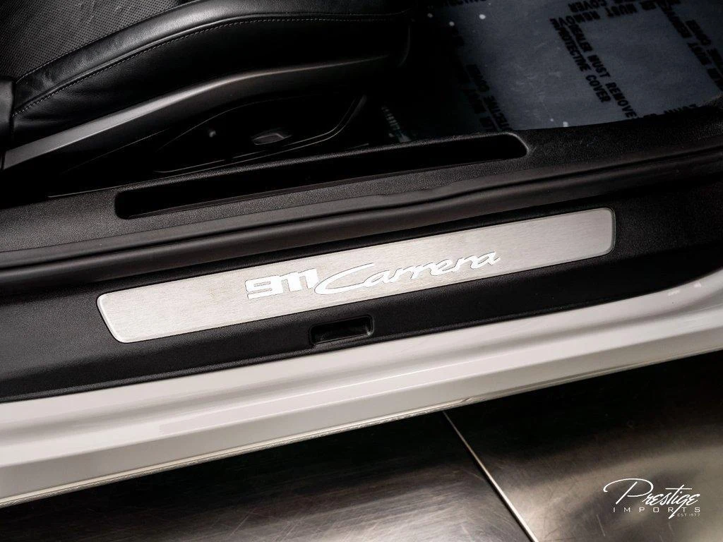 2021 Porsche 911 (992.1) Carrera 4 Cabriolet, 15/30