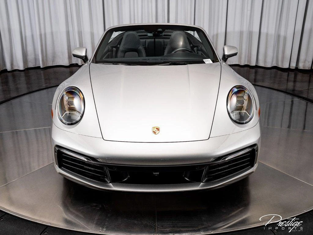 2022 Porsche 911 (992.1) Carrera Cabriolet, 3/30