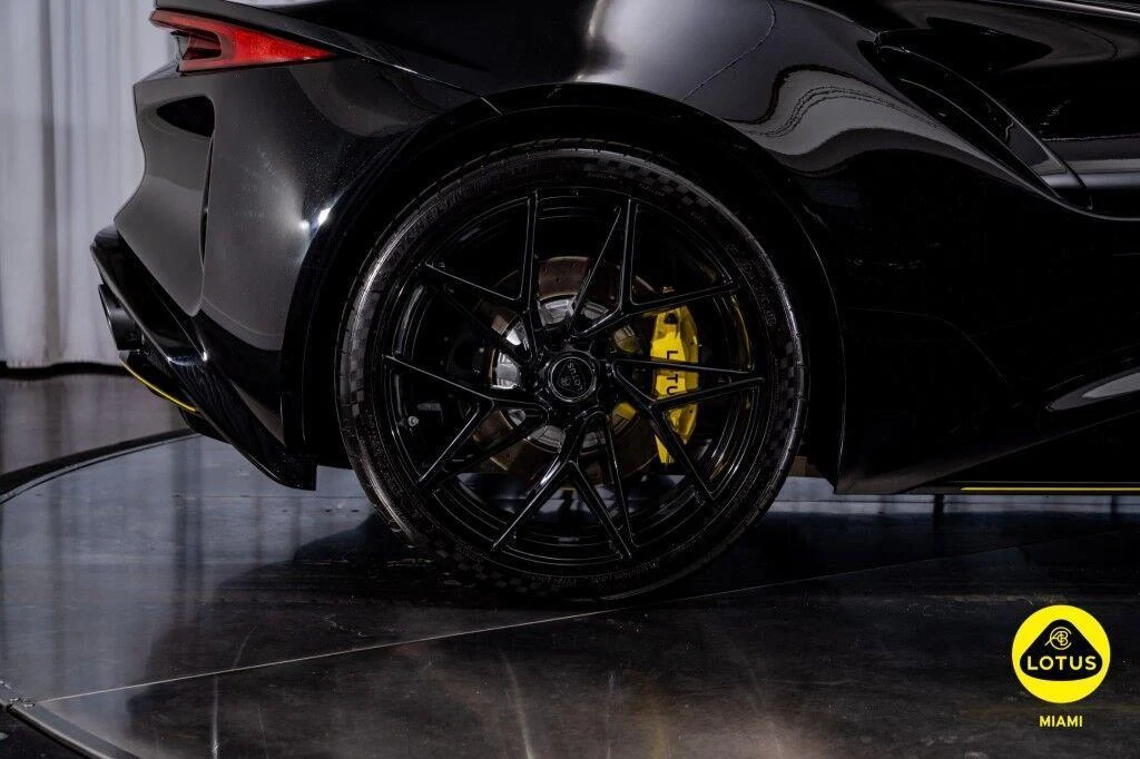 2026 Lotus Emira V6 SE Racing Line, 12/30