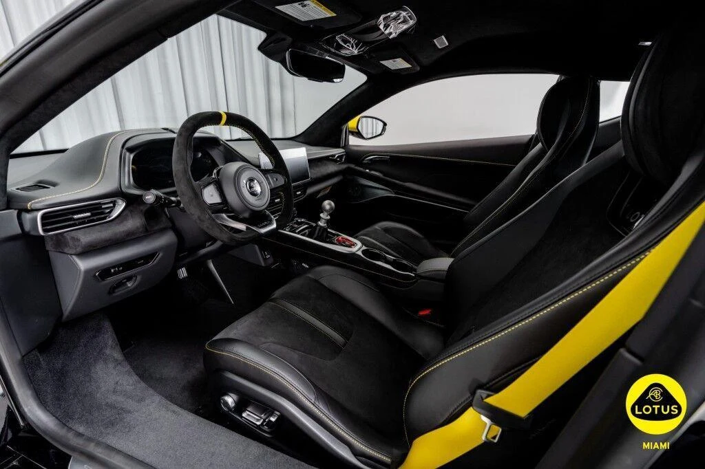 2026 Lotus Emira V6 SE Racing Line, 17/30