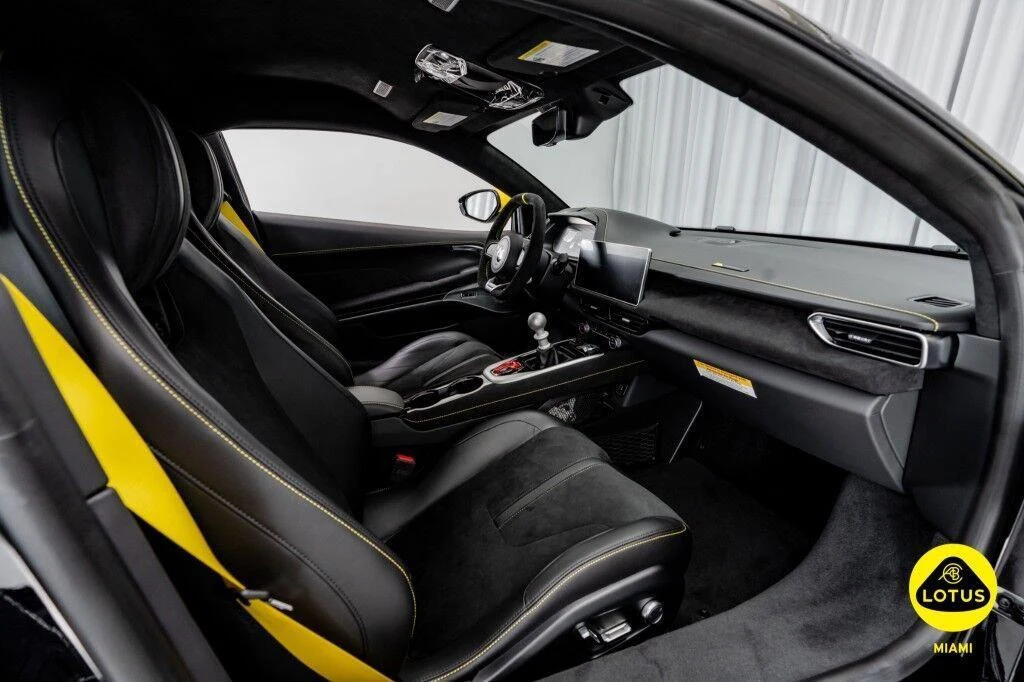 2026 Lotus Emira V6 SE Racing Line, 25/30