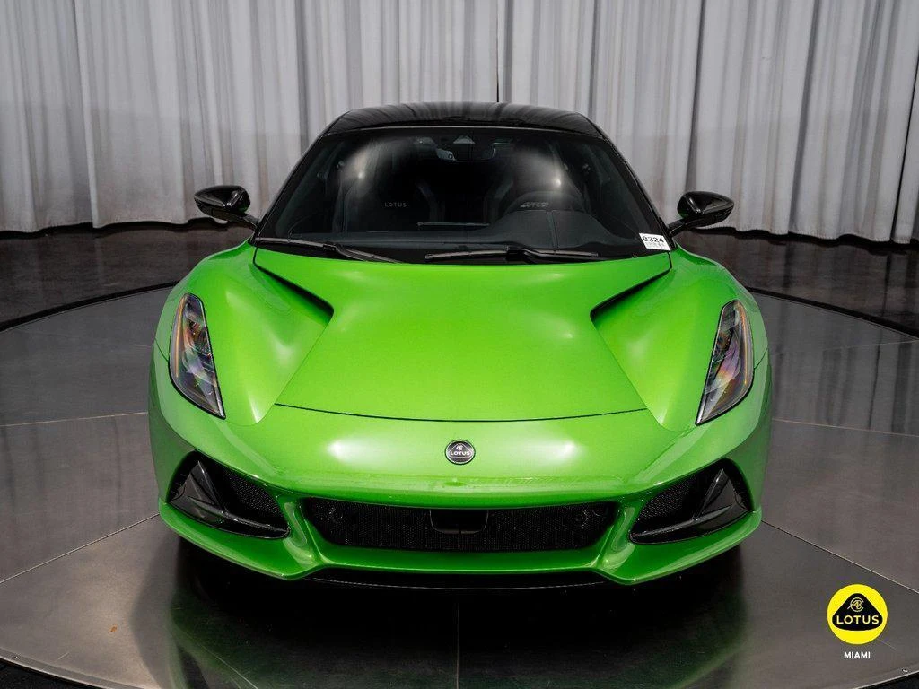 2026 Lotus Emira V6 SE, 2/30