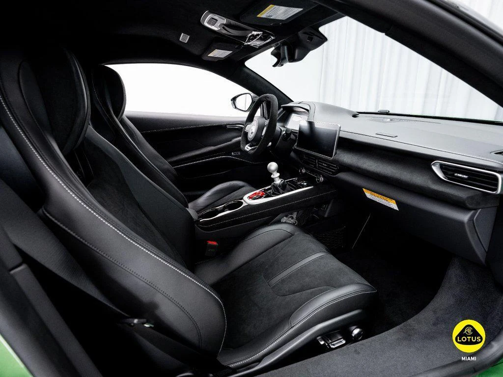 2026 Lotus Emira V6 SE, 19/30