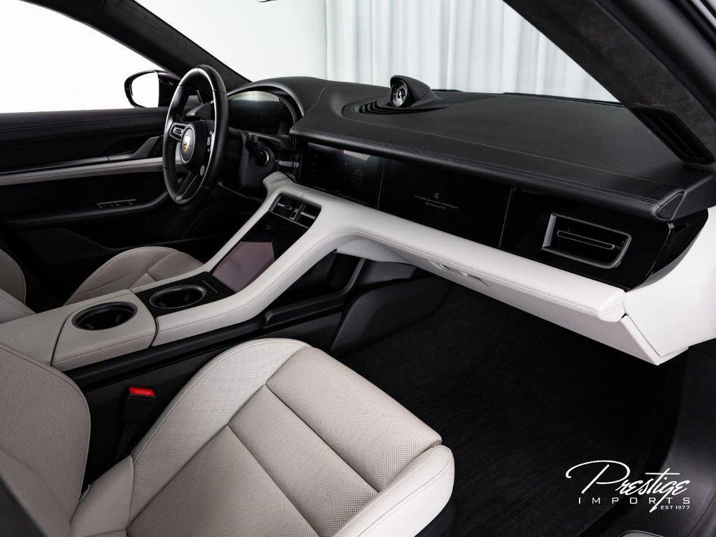 2023 Porsche Taycan Turbo Cross Turismo, 24/30