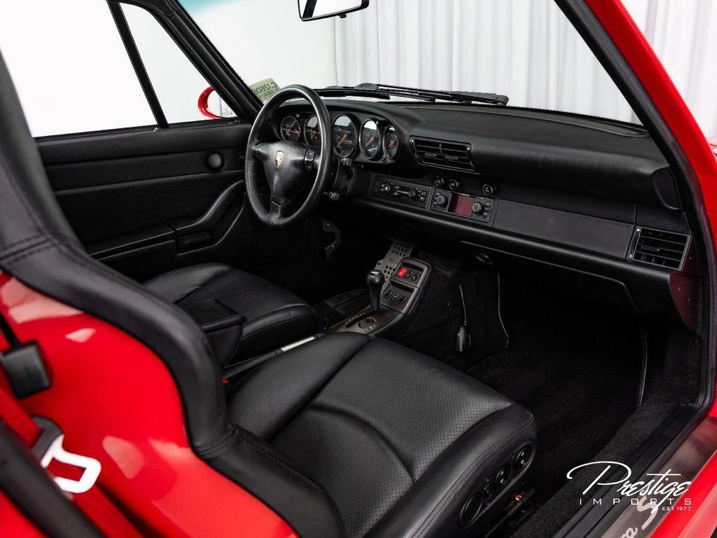 1998 Porsche 911 (993) Carrera S, 26/30