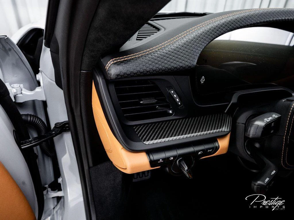 2026 Porsche 911 (992.2) GT3 Touring, 17/30