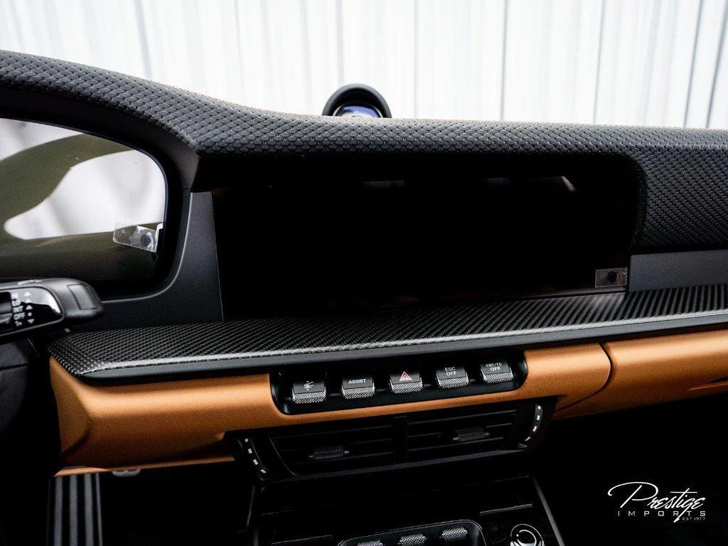 2026 Porsche 911 (992.2) GT3 Touring, 18/30