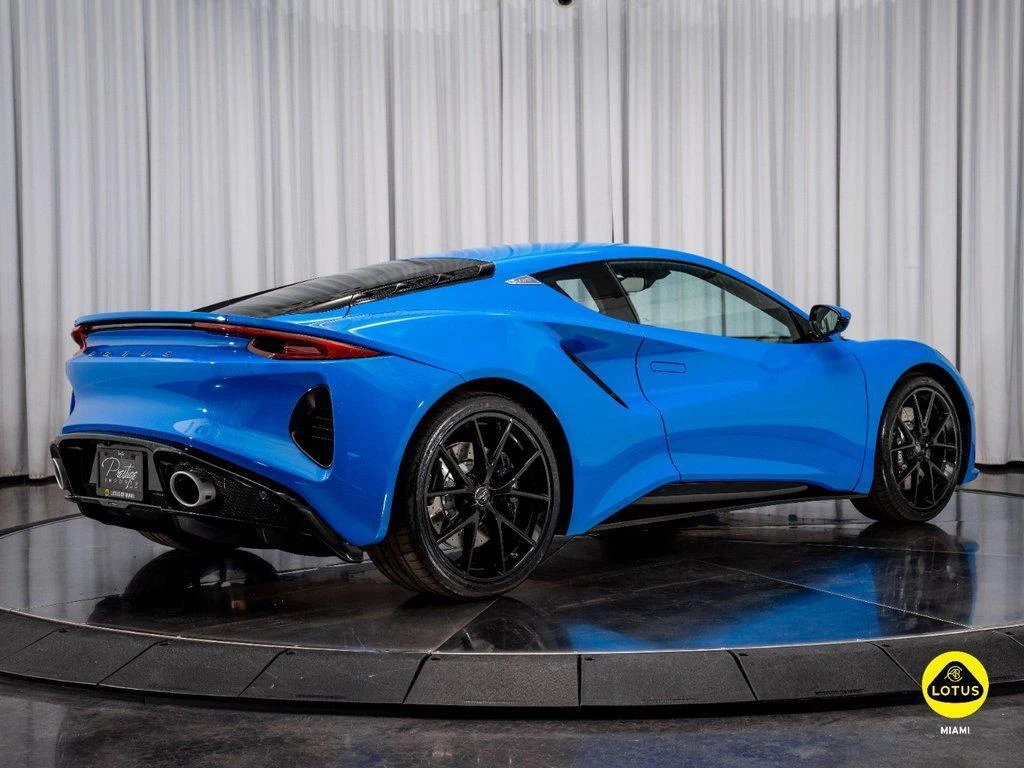 2026 Lotus Emira Turbo SE, 3/30