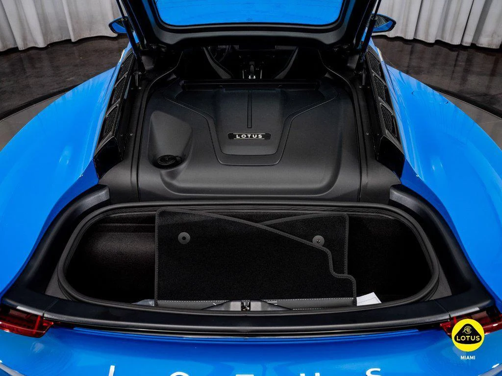 2026 Lotus Emira Turbo SE, 9/30