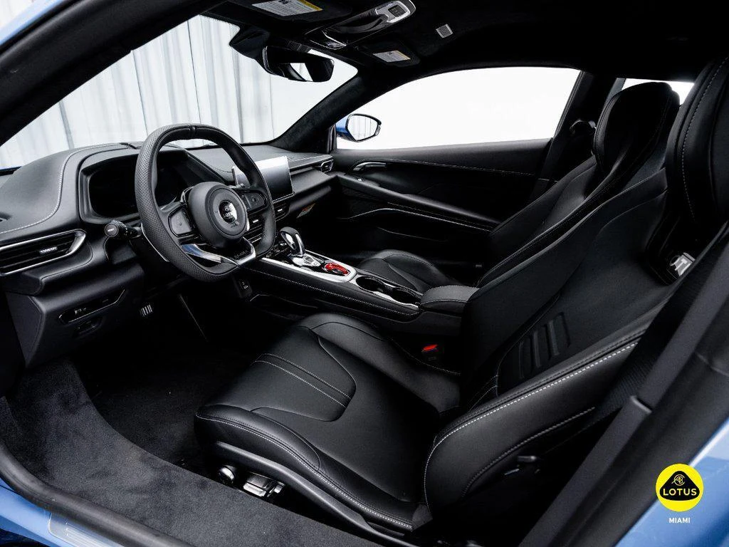 2026 Lotus Emira Turbo SE, 24/30