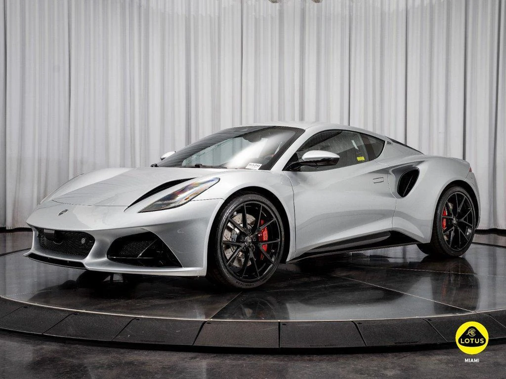 2026 Lotus Emira Turbo SE, 3/30