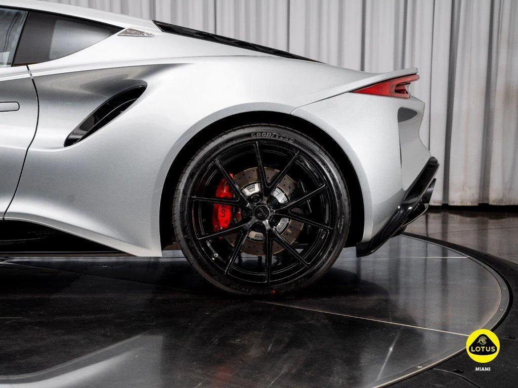 2026 Lotus Emira Turbo SE, 5/30